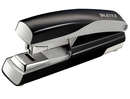 AGRAFEUSE LEITZ 5523 FLATCLINCH CAPACIT 40F AGRAFES 26/6 24/6 MCANISME MTAL CAPOT PLASTIQUE 70x43x145MM COLORIS NOIR