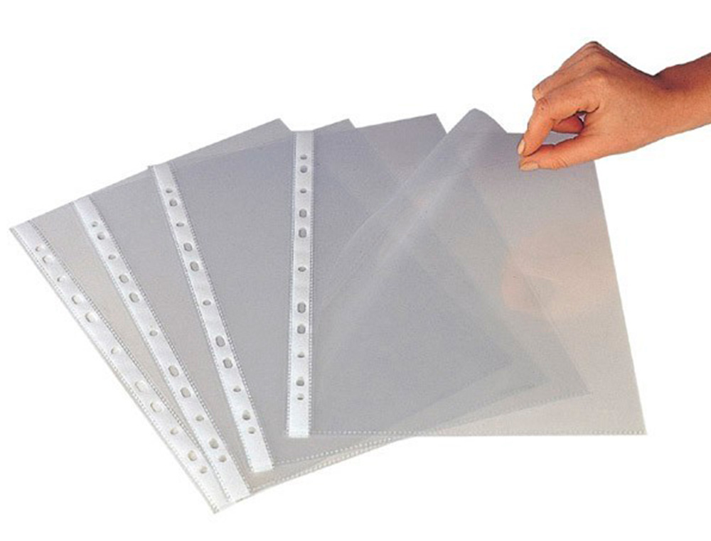 POCHETTE Q-CONNECT POLYPROPYLNE LISSE 5/100E PERFORE CRISTAL ANTISTATIQUE A4 210X297MM BOTE 100 UNITS