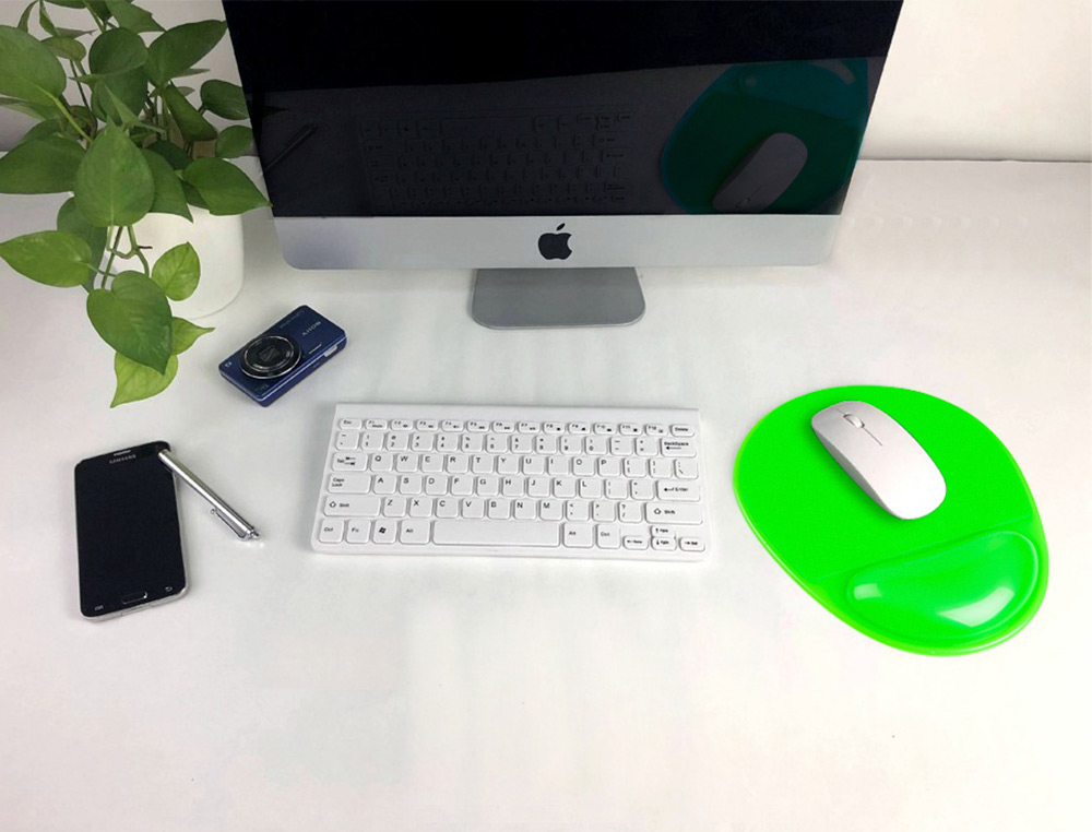 TAPIS SOURIS Q-CONNECT REPOSE-POIGNE GEL ET PVC      GRAND CONFORT FACILEMENT      NETTOYABLE COLORIS VERT