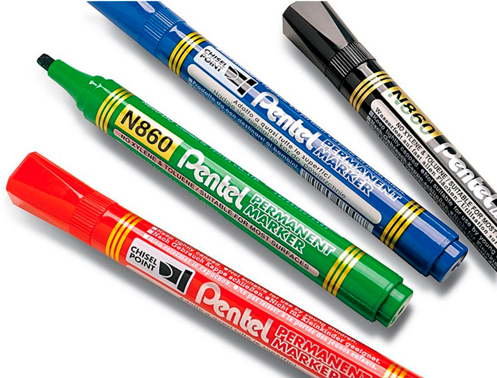 MARQUEUR PERMANENT PENTEL POINTE BISEAUTEE MOYENNE 2,3/4,5MM ENCRE FAIBLE ODEUR COLORIS NOIR