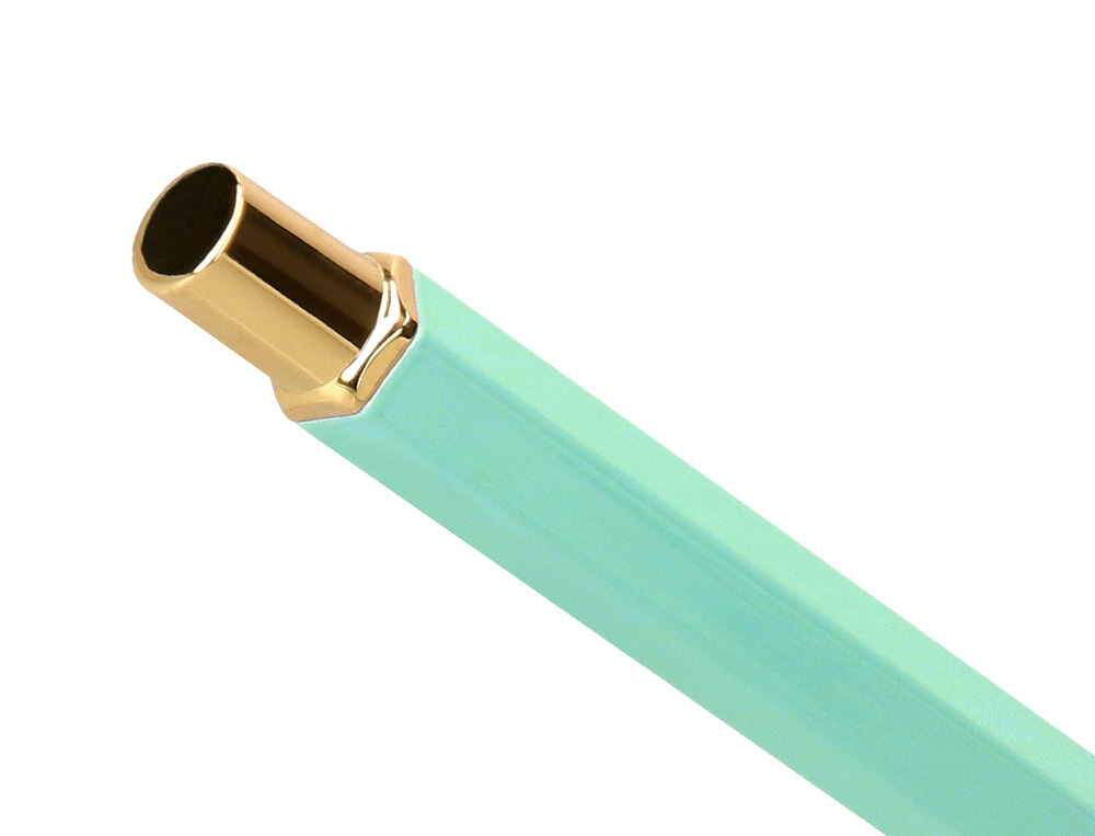 STYLO-BILLE BELIUS MACARON BLISS HEXAGONAL ALUMINIUM DETAILS ET ATTRIBUTS OR ENCRE BLEUE COLORIS VERT COFFRET CADEAU