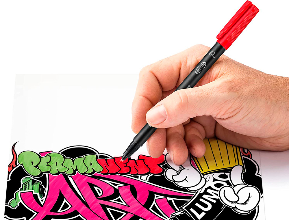 MARQUEUR STAEDTLER PERMANENT DRY SAFE LUMOCOLOR  318       POINTE FINE 0,6MM COLORIS     ASSROTIS ETUI DE 6 FEUTRES