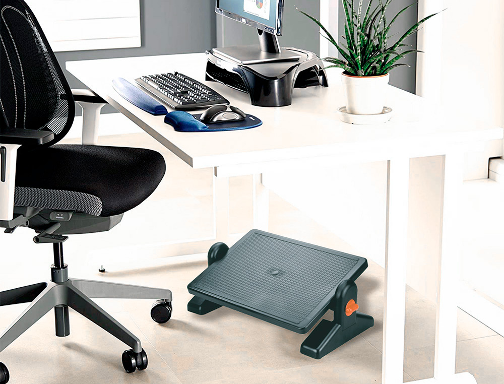 REPOSE-PIEDS Q-CONNECT ÉCONOMIQUE HAUTEUR ET INCLINAISON AJUSTABLES 310X350MM