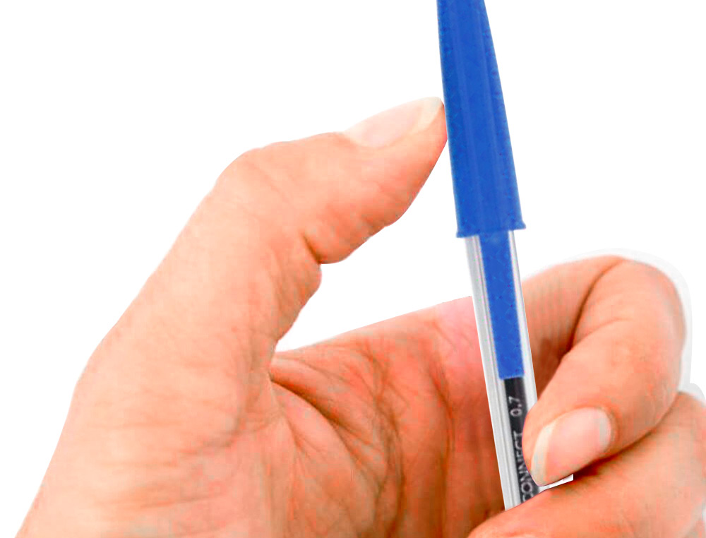 STYLO-BILLE Q-CONNECT ÉCRITURE MOYENNE 0.7MM ENCRE CLASSIQUE BILLE INDÉFORMABLE CAPUCHON COULEUR ENCRE BLEU